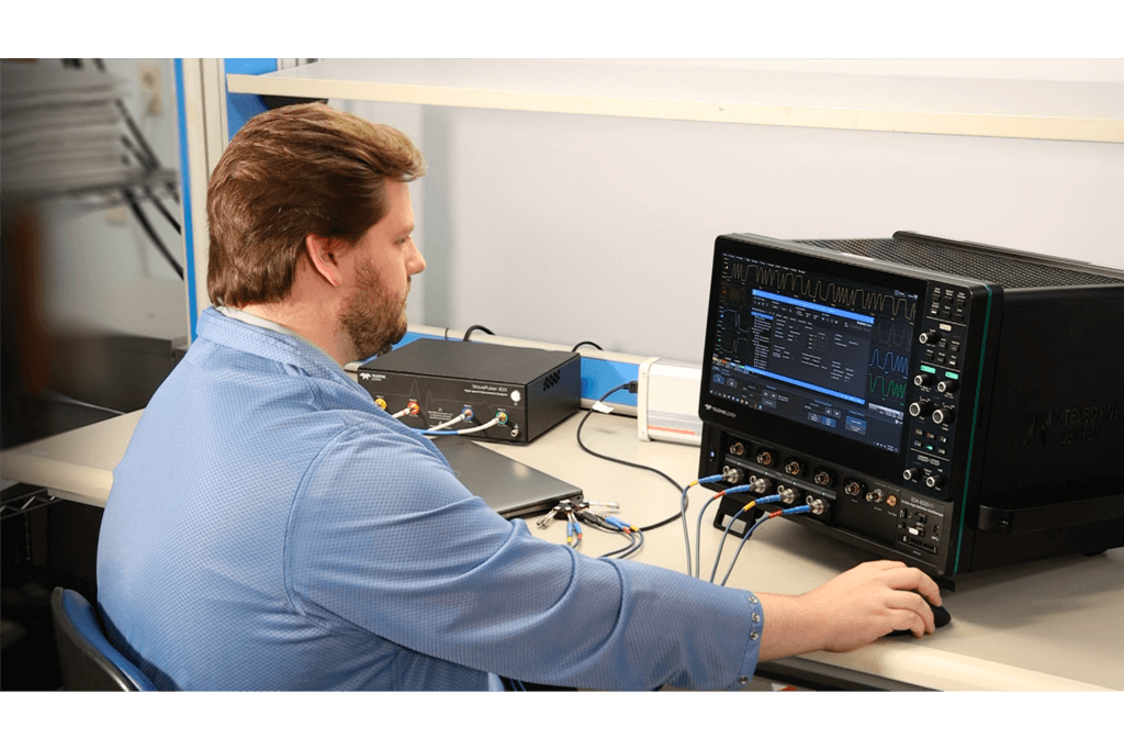 VESA compliance DisplayPort test for compliance of Tx source signals using a Teledyne LeCroy WavePulser and scope